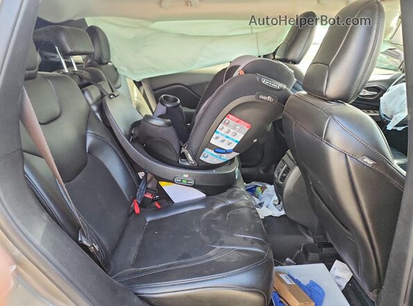 1C4PJMLX1KD306437 2019 JEEP CHEROKEE Charcoal Vista interior trasera
