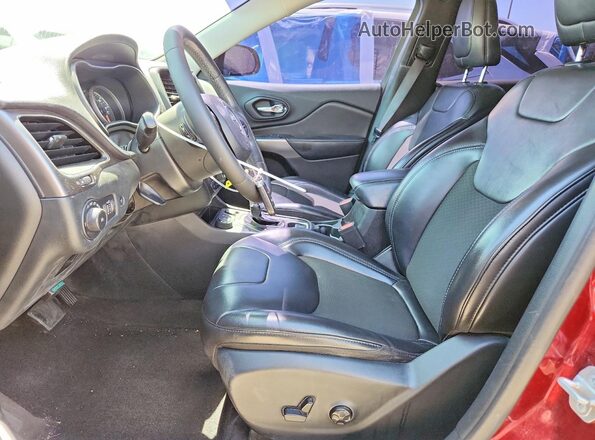 1C4PJMLX2KD101709 2019 JEEP CHEROKEE Red Вид наклейки з VIN-кодом