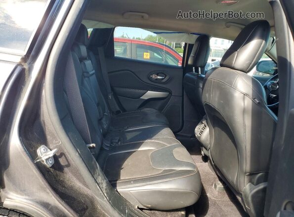 1C4PJMLX3JD514978 2018 JEEP CHEROKEE Gray Widok wnętrza z tyłu