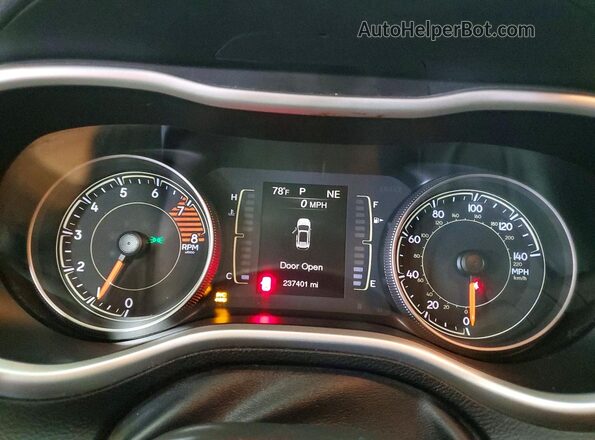 1C4PJMLX4JD514942 2018 JEEP CHEROKEE Black ხელსაწყოთა პანელის ხედი