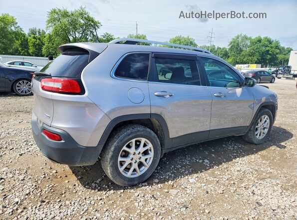 1C4PJMLX4JD539405 2018 JEEP CHEROKEE Silver Tył prawy