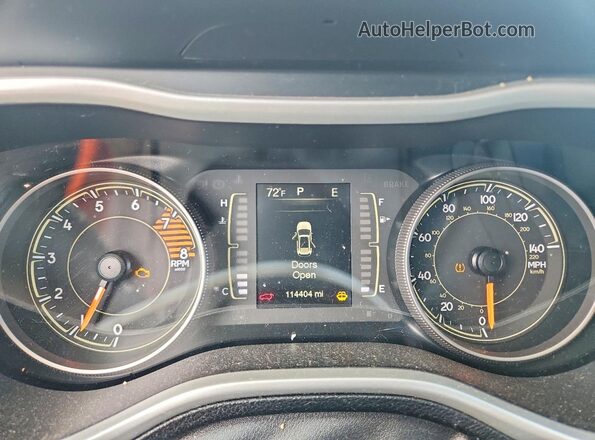 1C4PJMLX4JD539405 2018 JEEP CHEROKEE Silver Widok zestawu wskaźników