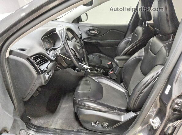 1C4PJMLX4KD330358 2019 JEEP CHEROKEE Gray წინა სალონის ხედი