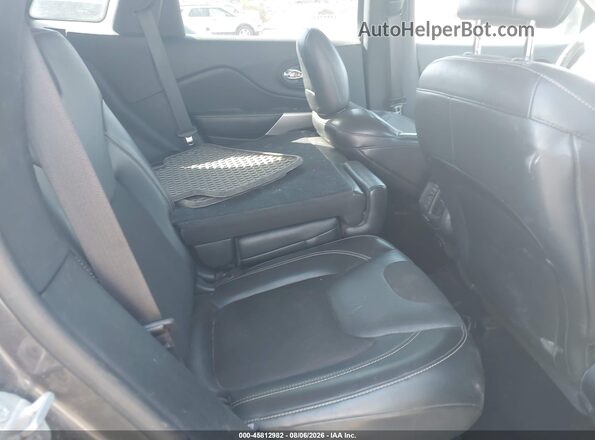 1C4PJMLX7JD569899 2018 JEEP CHEROKEE Черный Вид наклейки с VIN-кодом