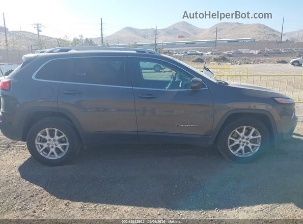 1C4PJMLX7JD569899 2018 JEEP CHEROKEE Черный Вид задней части салона