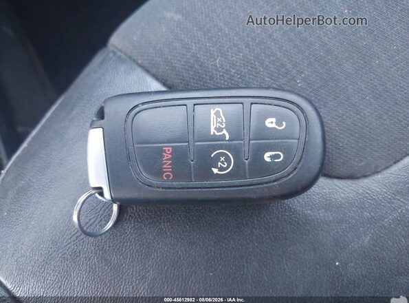 1C4PJMLX7JD569899 2018 JEEP CHEROKEE Черный Вид панели приборов