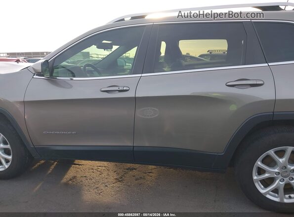 1C4PJMLX7JD578103 2018 JEEP CHEROKEE Brown Սալոնի 360 աստիճան տեսք