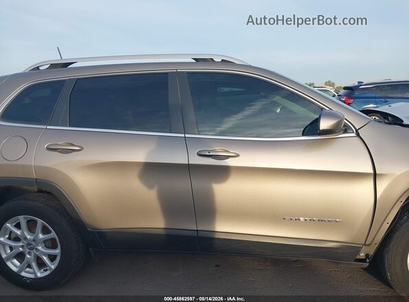 1C4PJMLX7JD578103 2018 JEEP CHEROKEE Brown Սալոնի հետևի տեսք