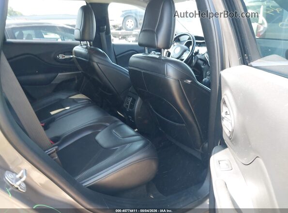 1C4PJMLX9KD122072 2019 JEEP CHEROKEE Gray Vista de la etiqueta del VIN