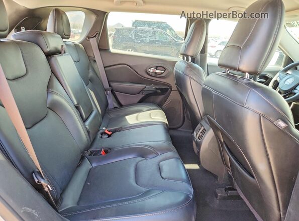 1C4PJMMB1PD112260 2023 JEEP CHEROKEE Белый Вид задних сидений