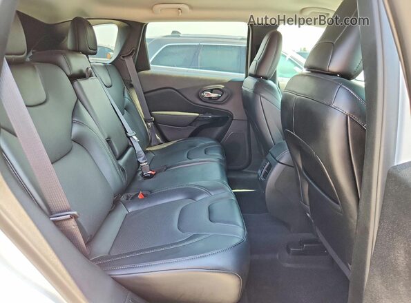 1C4PJMMB9PD108313 2023 JEEP CHEROKEE White Rear interior view