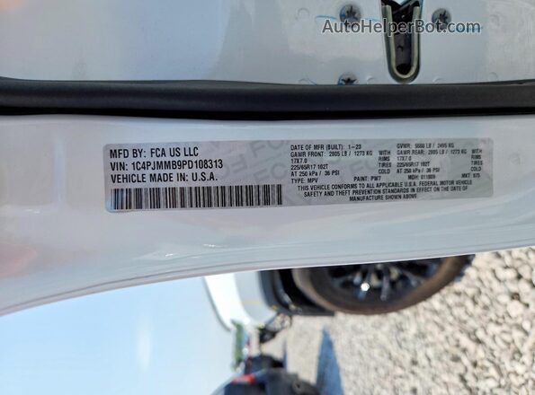1C4PJMMB9PD108313 2023 JEEP CHEROKEE White 360 interior view