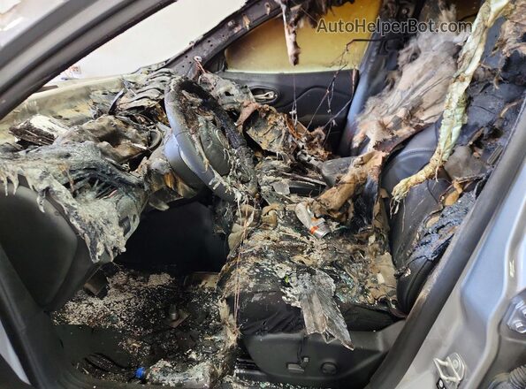 1C4PJMMX2ND519304 2022 JEEP CHEROKEE Silver Սալոնի դիմացի տեսք