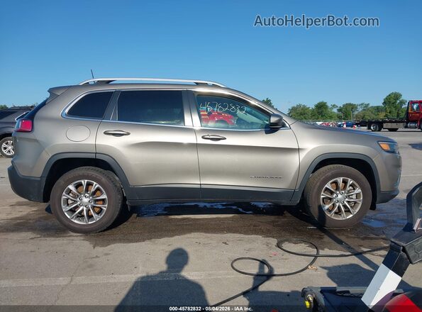 1C4PJMMX3MD185685 2021 JEEP CHEROKEE Cream Rear interior view