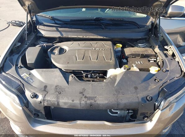 1C4PJMMX3MD185685 2021 JEEP CHEROKEE Cream Rear view