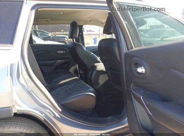 1C4PJMMX5MD160271 2021 JEEP CHEROKEE Silver VIN կոդի պիտակի տեսք