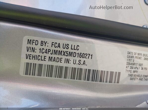 1C4PJMMX5MD160271 2021 JEEP CHEROKEE Silver Շարժիչի բաժամունքի տեսք