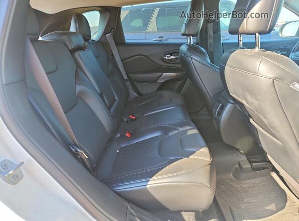 1C4PJMMX6MD105019 2021 JEEP CHEROKEE White უკანა სავარძლების ხედი