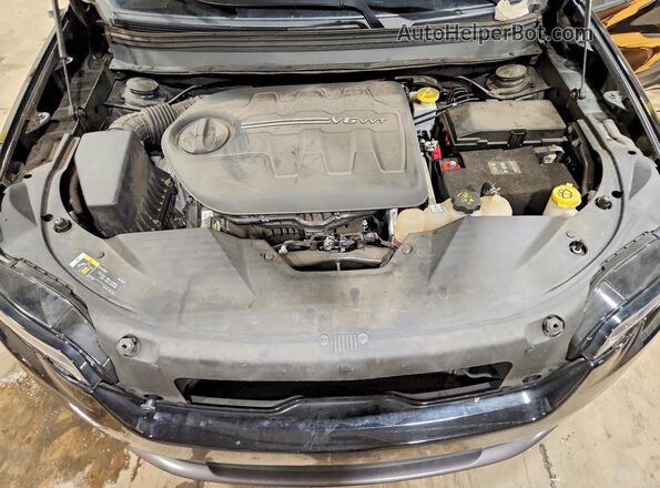 1C4PJMMX8MD232547 2021 JEEP CHEROKEE Black ძრავის განყოფილების ხედი