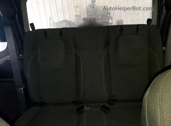 1C4PJXAG5SW569698 2025 JEEP WRANGLER White Հետևի նստատեղերի տեսք