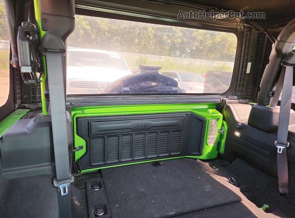 1C4PJXAN7SW575694 2025 JEEP WRANGLER Green Вид задньої частини салону