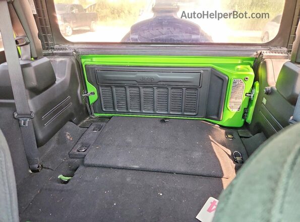 1C4PJXAN7SW575694 2025 JEEP WRANGLER Green Вид задніх сидінь