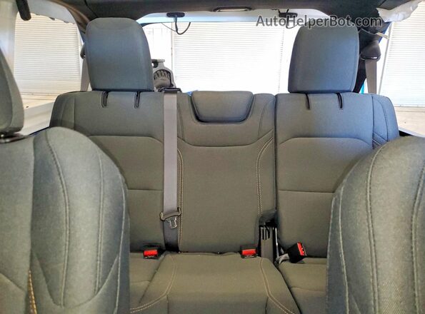 1C4PJXDG0TW181226 2026 JEEP WRANGLER Синий Вид задних сидений