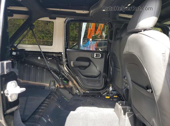 1C4PJXDG3SW654910 2025 JEEP WRANGLER Black უკანა სავარძლების ხედი