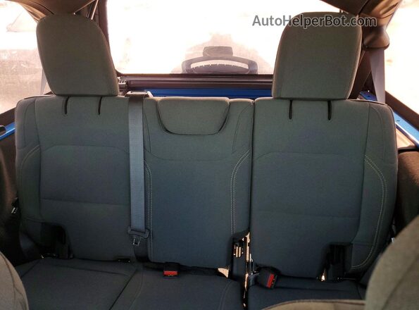 1C4PJXDN5RW159164 2024 JEEP WRANGLER Blue Widok tylnych siedzeń