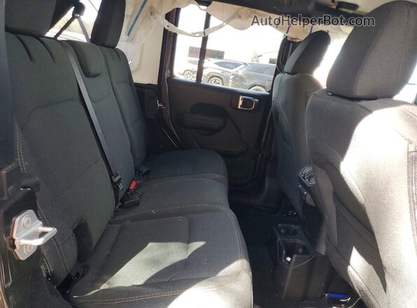 1C4PJXDN5SW627562 2025 JEEP WRANGLER Gray Vista interior trasera