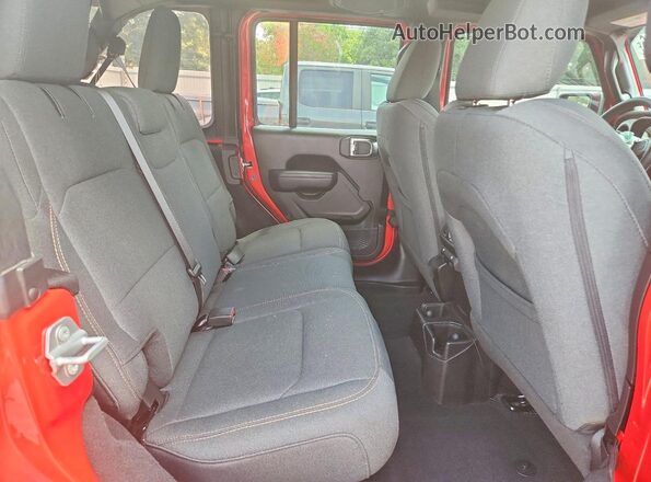 1C4PJXDN9SW581217 2025 JEEP WRANGLER Red Вид задньої частини салону