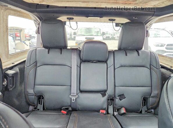 1C4PJXEN3RW140143 2024 JEEP WRANGLER Black Vista de los asientos traseros