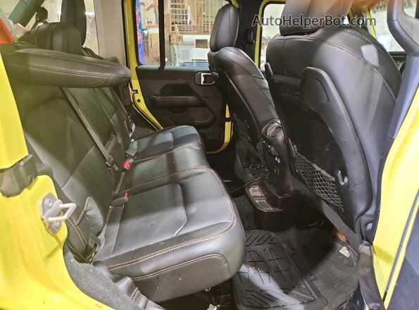 1C4PJXEN5RW134585 2024 JEEP WRANGLER Yellow Vista de los asientos traseros