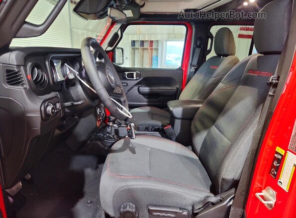 1C4PJXFG1TW236523 2026 JEEP WRANGLER Красный Вид салона спереди