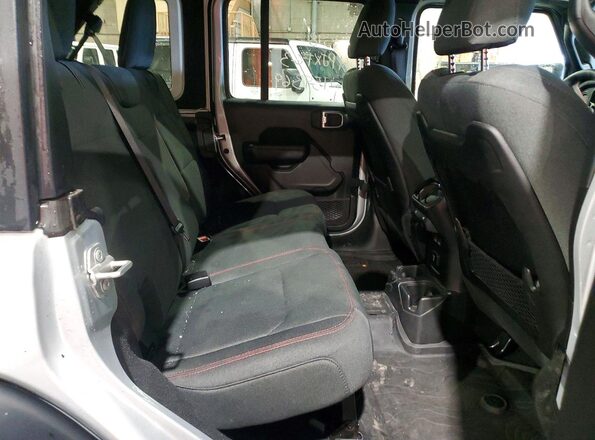1C4PJXFG3RW159369 2024 JEEP WRANGLER Silver Widok tylnych siedzeń