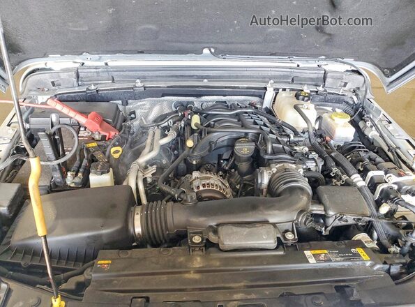 1C4PJXFG3RW159369 2024 JEEP WRANGLER Silver Widok wnętrza z tyłu