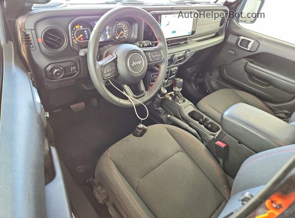 1C4PJXFN4SW526994 2025 JEEP WRANGLER Черный Вид панели приборов