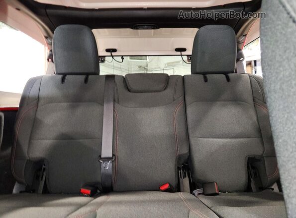 1C4PJXFN4TW270888 2026 JEEP WRANGLER Красный Вид задних сидений