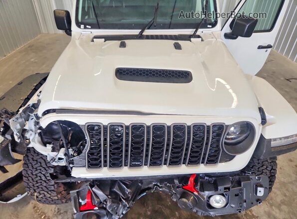 1C4PJXFN8TW315458 2026 JEEP WRANGLER White Вид задньої частини салону