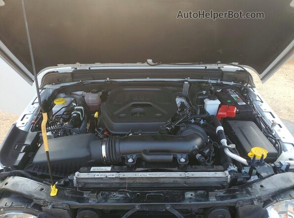 1C4PJXKN0RW233934 2024 JEEP WRANGLER White Вид задньої частини салону