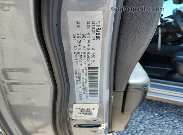 1C4RDHDG5KC684448 2019 DODGE DURANGO Silver Widok wnętrza 360 stopni