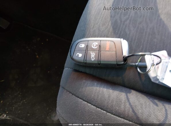 1C4RDHDG9TC215462 2026 DODGE DURANGO Красный Вид панели приборов