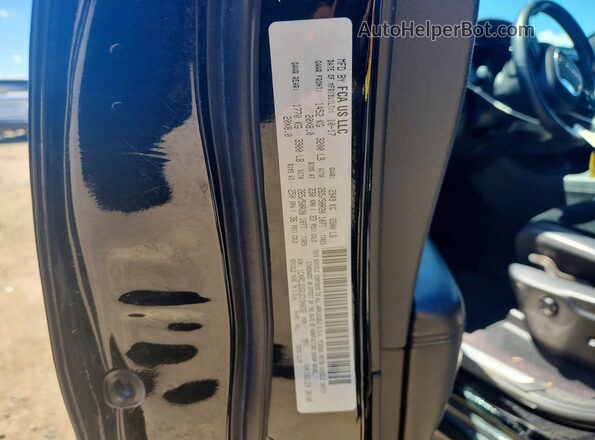 1C4RDJDG2JC194832 2018 DODGE DURANGO Black VIN sticker view