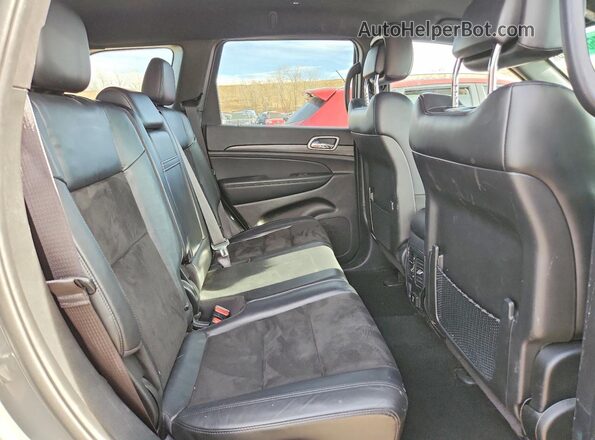 1C4RJEAG0MC783869 2021 JEEP GRAND Gray Vista interior trasera