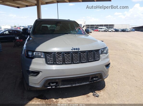 1C4RJEAG2KC802788 2019 JEEP GRAND CHEROKEE Gray Սարքավորումների վահանակի տեսք