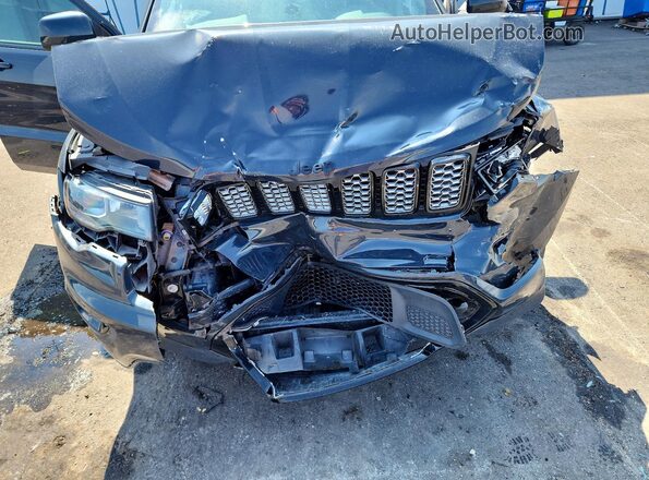 1C4RJEAG3JC193600 2018 JEEP GRAND Charcoal Engine compartment view