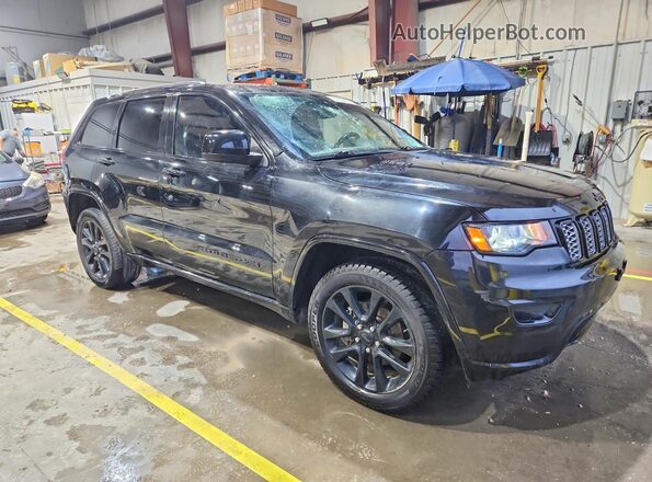 1C4RJEAG4JC197140 2018 JEEP GRAND Черный Передняя правая четверть