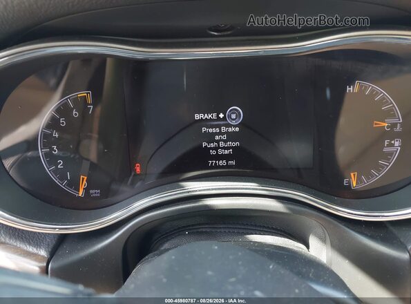 1C4RJEAG4JC275643 2018 JEEP GRAND CHEROKEE Red Հետևի նստատեղերի տեսք