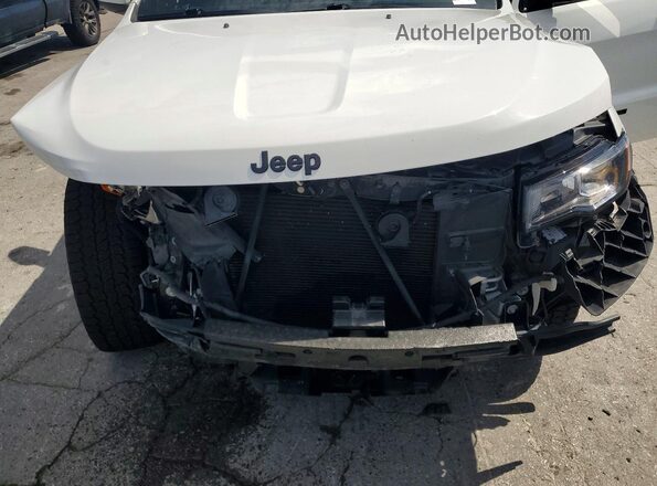 1C4RJEAG6JC322915 2018 JEEP GRAND Белый Вид задней части салона