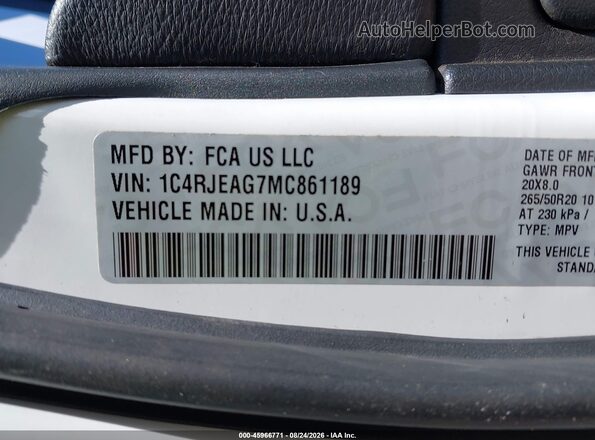 1C4RJEAG7MC861189 2021 JEEP GRAND CHEROKEE White Engine compartment view